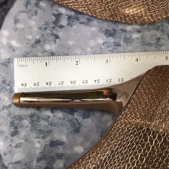 Charlotte Russe Milia Rose Gold Metallic Mesh 4” Heels Women’s 8M 💛Like NEW💛 - Picture 11 of 13